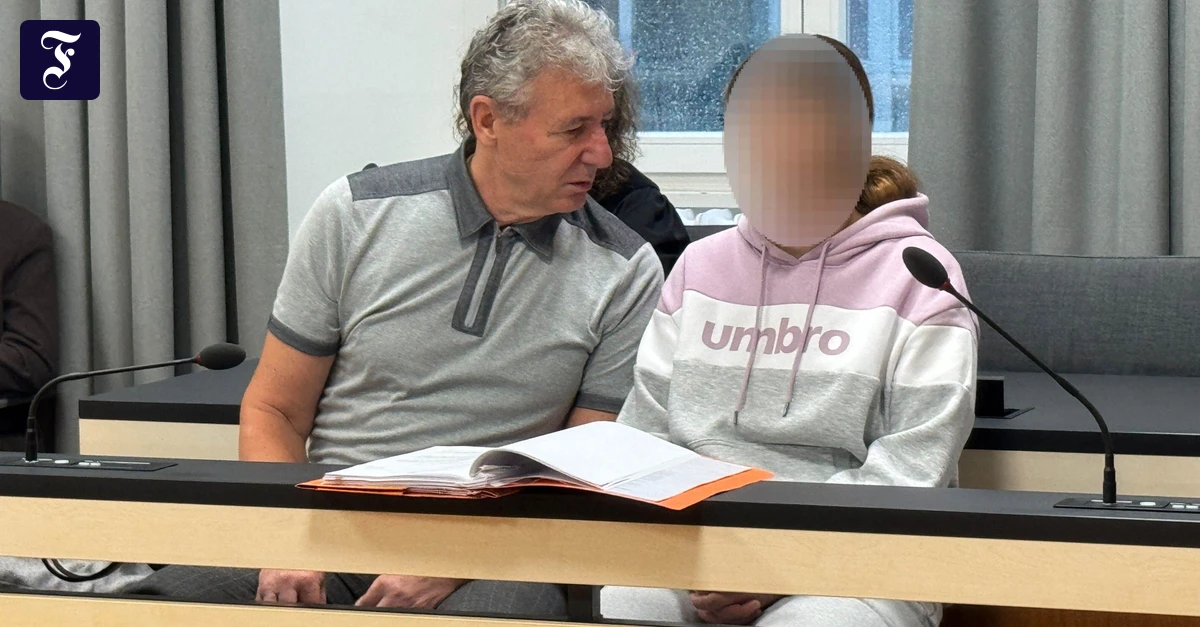 beim-prozessauftakt-die-34.webp.webp