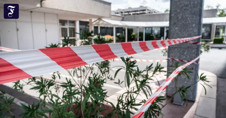 betreten-verboten-das-hotel.webp.webp