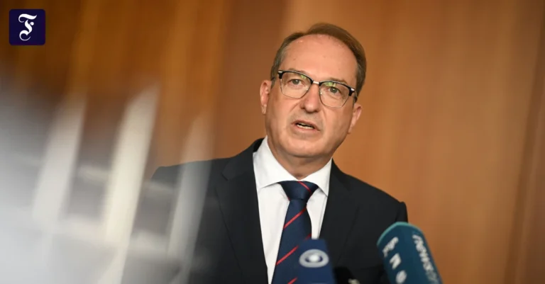 bundesinnenminister-alexander.webp.webp