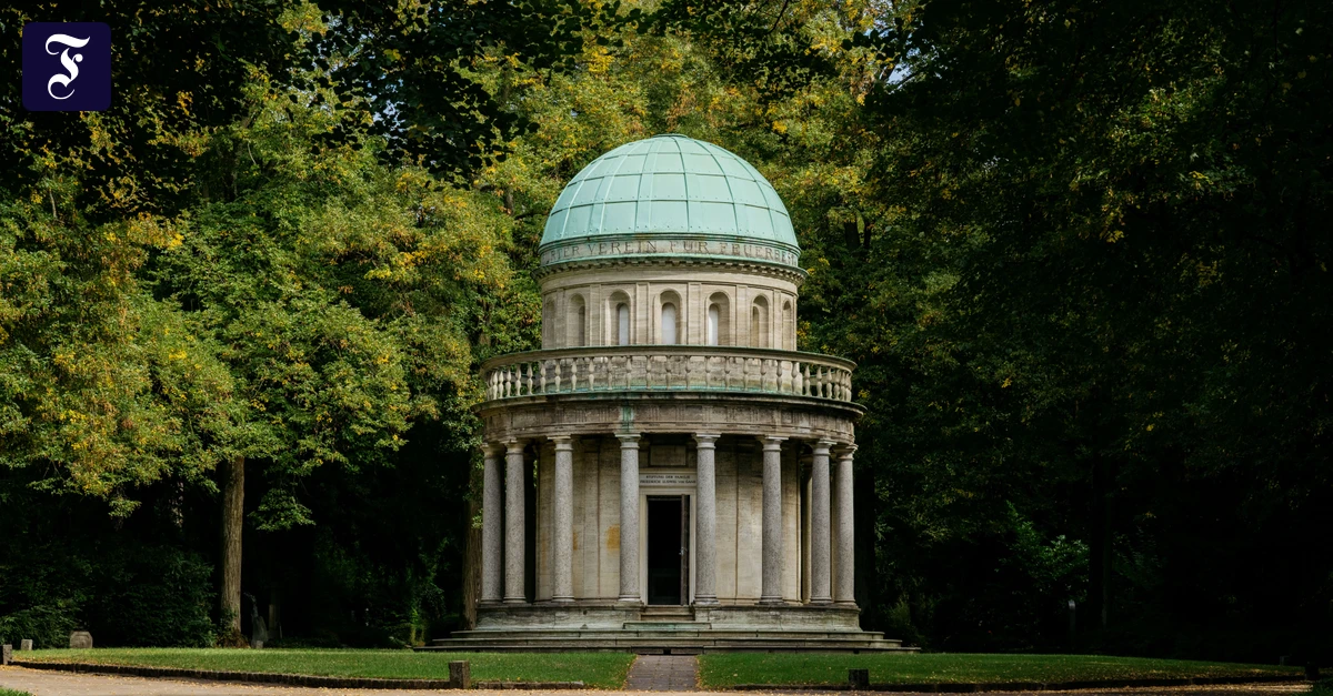 das-mausoleum-gans-auf-dem.webp.webp