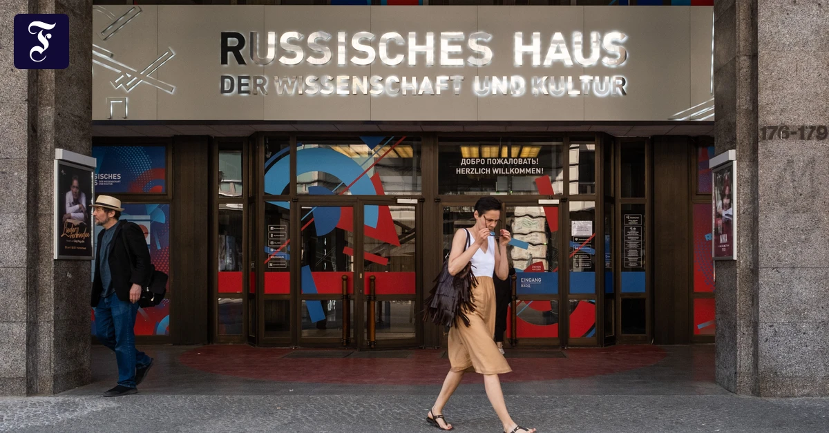 das-russische-haus-auf-der.webp.webp