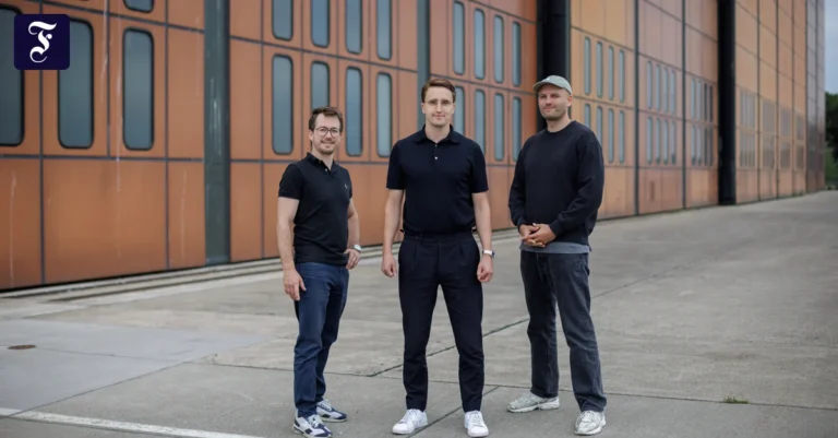 das-team-von-ground-a-roland.webp.webp