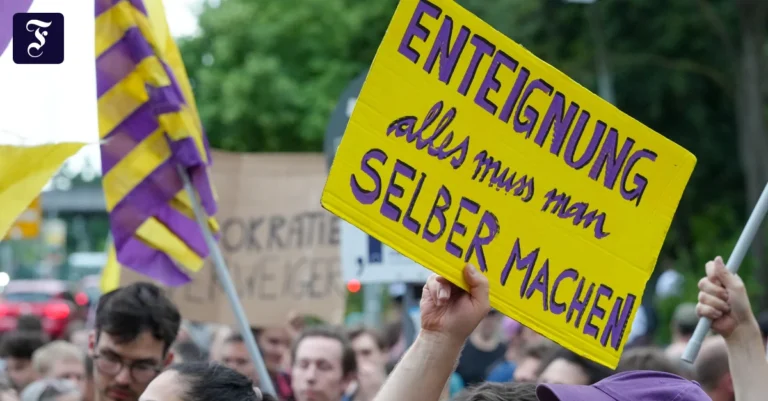 demonstration-in-berlin-nach.webp.webp