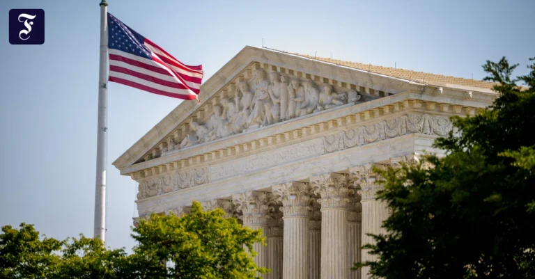 der-supreme-court-in.webp.webp