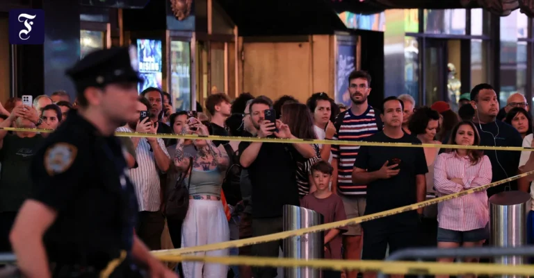 der-tatort-am-times-square.webp.webp