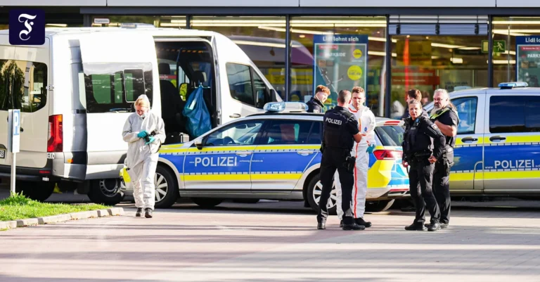die-polizei-im-einsatz-vor-dem.webp.webp