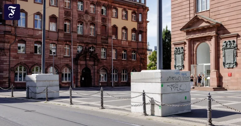 die-wuchtigen-betonelemente.webp.webp