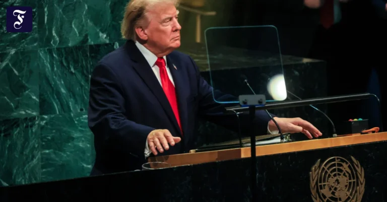 donald-trump-am-dienstag-vor.webp.webp