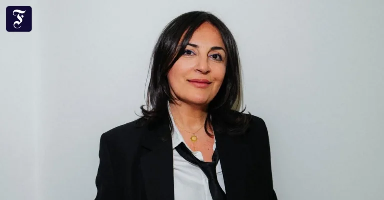 duezen-tekkal-gru-nderin.webp.webp