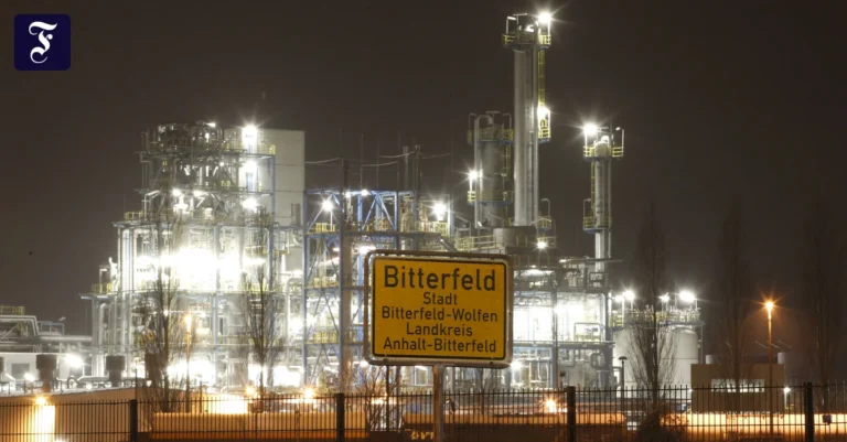 evonik-werk-basf-streckt-die.webp.webp