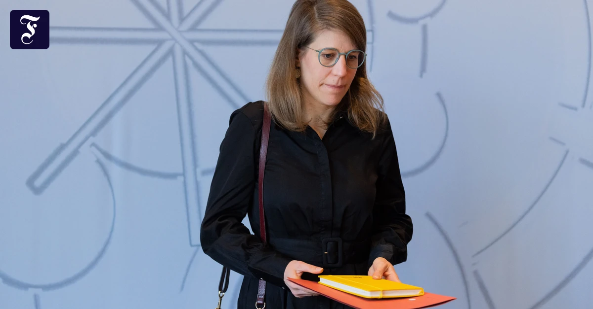 fluechtlingsministerin-verena.webp.webp