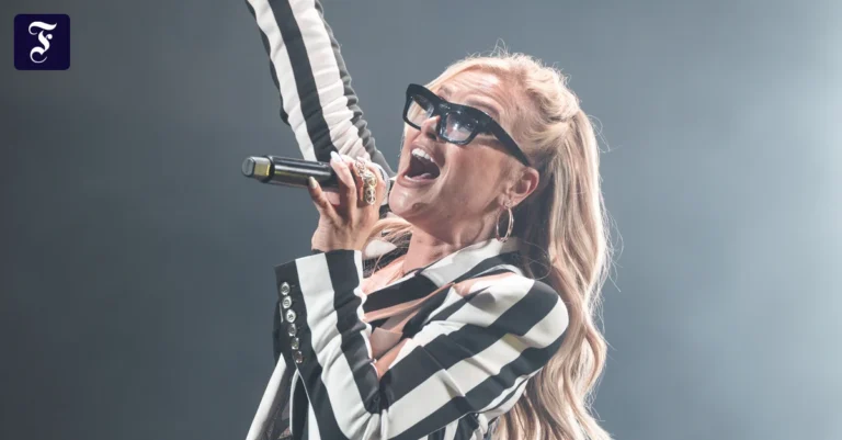 grosse-stimme-anastacia-hier.webp.webp