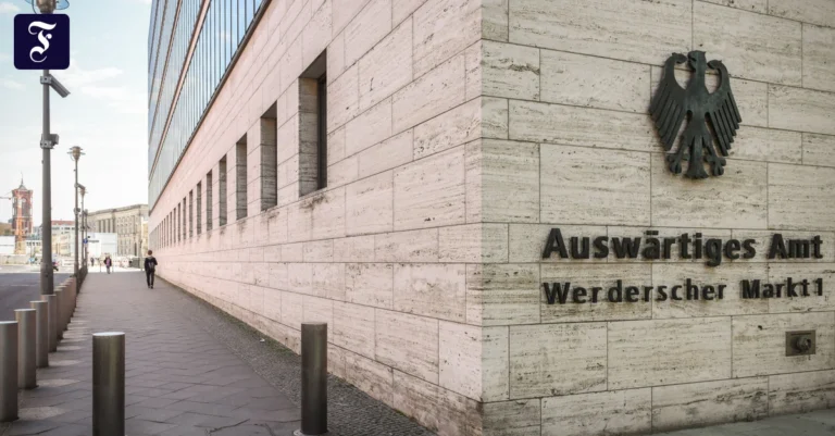 haelt-am-eigentumsanspruch-der.webp.webp
