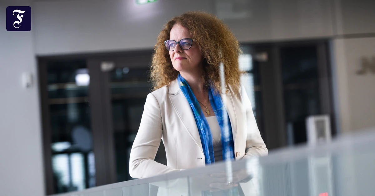 isabel-schnabel-mitglied-des.webp.webp