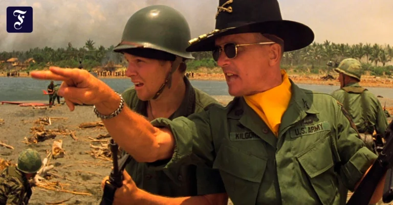 napalm-am-morgen-sam-bottoms.webp.webp