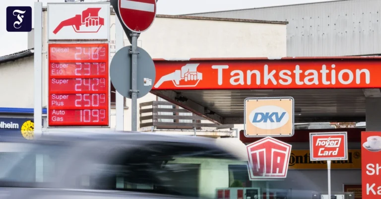 nichts-wie-weg-die-spritpreise.webp.webp