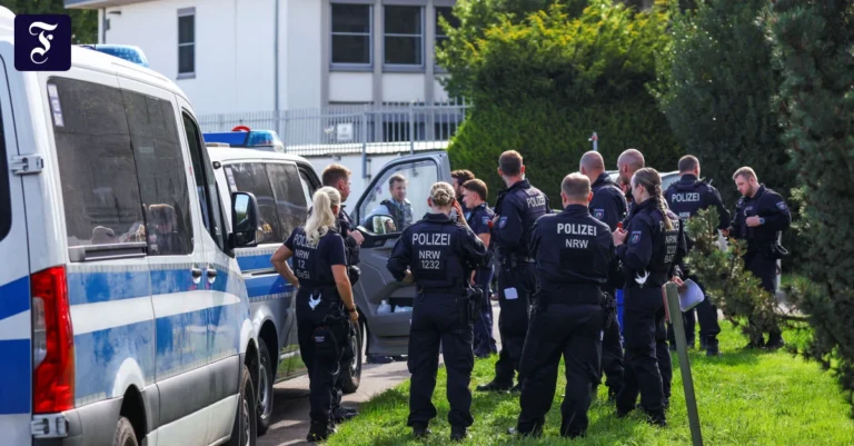 polizeibeamte-am-morgen-am.webp.webp