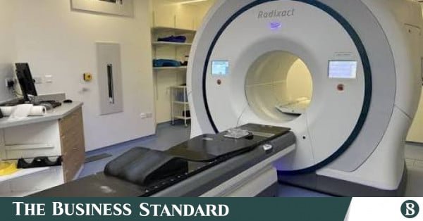 radiotherapy_machine.jpeg