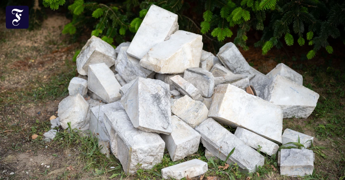 steine-auf-der-baustelle-die.webp.webp