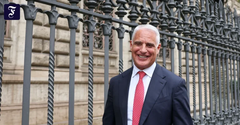 unicredit-chef-andrea-orcel.webp.webp