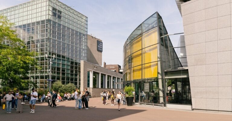 12cul-van-gogh-museum-promo-vlkt-facebookJumbo.jpg