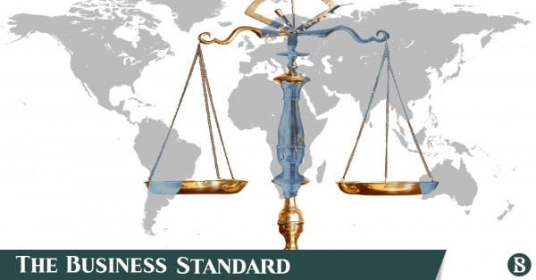 1792603090_law-419057_1920.jpg