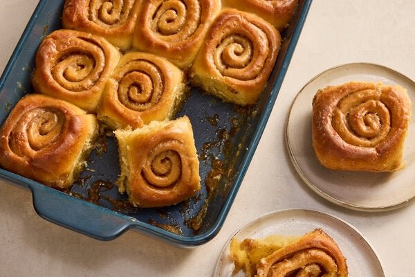 VV-Maple-Cardamom-Sticky-Buns-1-jtmz-articleLarge.jpg