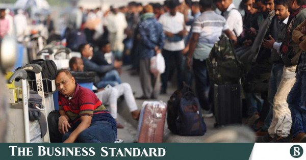 airport_middle-east_flight_cancel_0.jpg