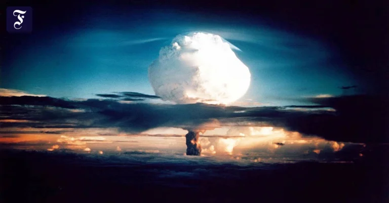 am-01-11-1952-explodiert-auf.webp.webp