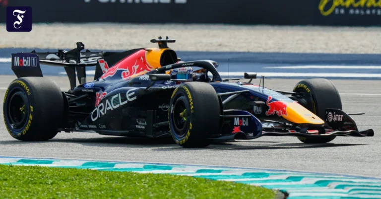 auf-der-rennstrecke-in-sepang.webp.webp