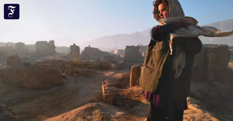 ein-afghanisches-maedchen.webp.webp