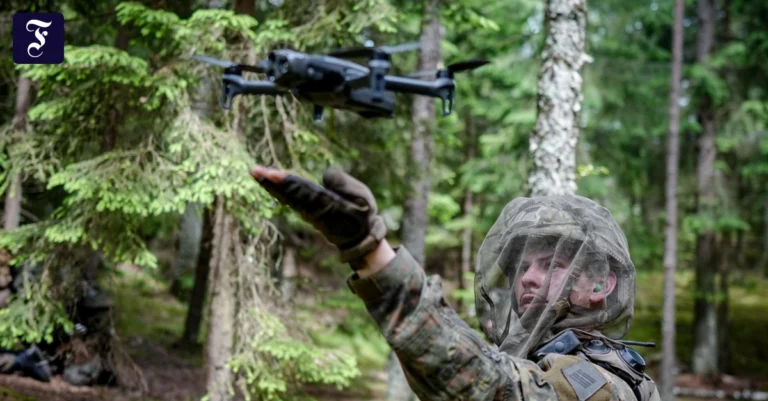 ein-soldat-der-bundeswehr-mit.webp.webp
