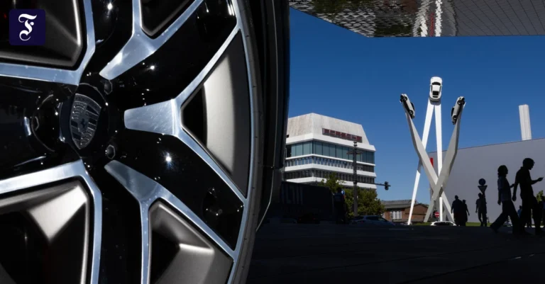 porscheplatz-in-zuffenhausen.webp.webp