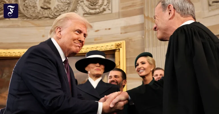 us-praesident-donald-trump-mit.webp.webp